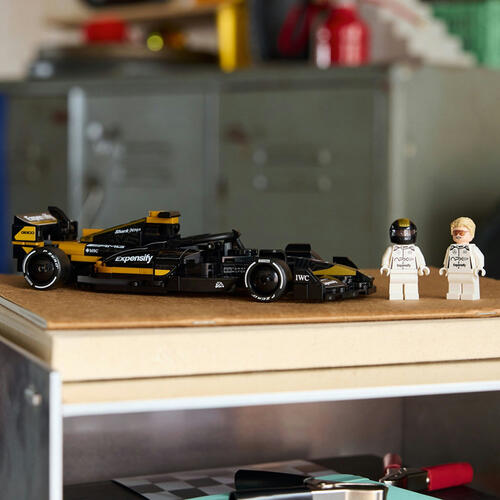 LEGO Speed Champions APXGP Team Race Car from F1 The Movie 77252