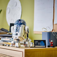 LEGO Star Wars R2-D2 75379