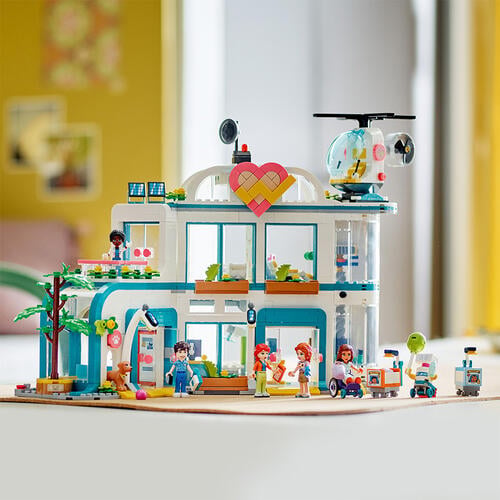 LEGO Friends Heartlake City Hospital 42621