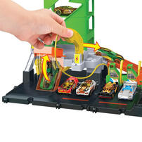 Hot Wheels Super Recharge Fuel Station