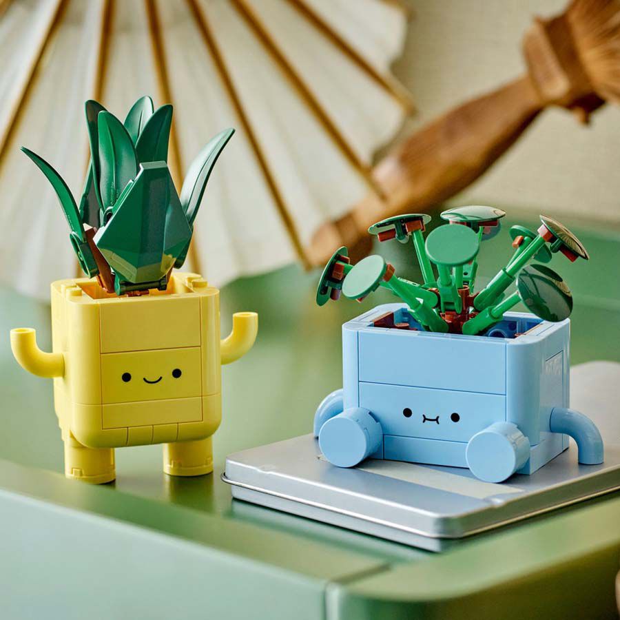 LEGO Botanicals Happy Plants 10349 | Toys”R”Us – Singapore