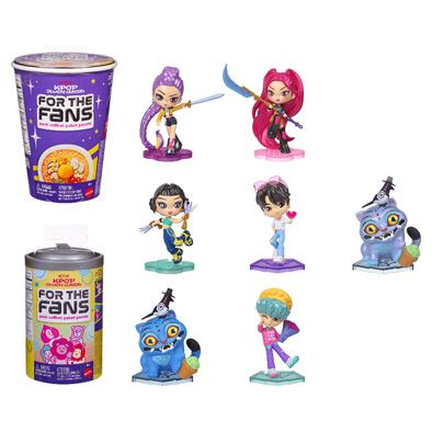 Kpop Demon Hunters, Mini Collectible Keychain Figures, Huntr/X, Saja Boys, Derpy, Sussie, & Accessories