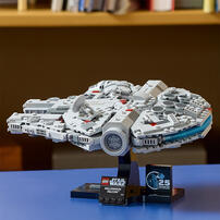 LEGO Star Wars  Millennium Falcon 75375