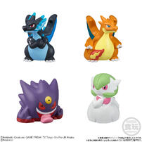 Pokemon Kids Mega Charizard X & Mega Charizard Y (1 figure) - Assorted