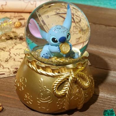 Soap Studio Disney Stitch Coin Treasure Hunt Party Snow Globe