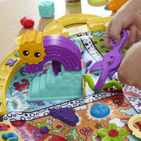 Play-Doh Starters Fold and Go Playmat 
