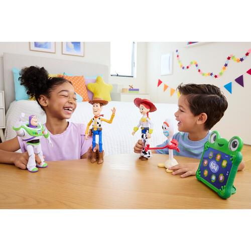 Toy Story 5 Playscale Interactable Figure - Woody