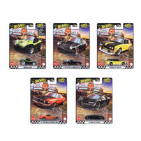Hot Wheels GJT68 Boulevard Dash A Set of 10