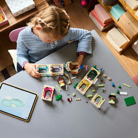 LEGO Disney Princess Mini Belle & Tiana with Castle 43281