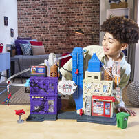 Marvel Spider-Man VesolidmVersus Web Slinging City Playset
