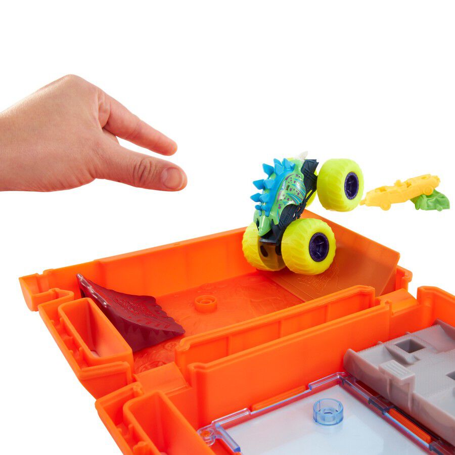 Hot Wheels Monster Trucks Motosaurus Stunt N'play Playset | Toys”R