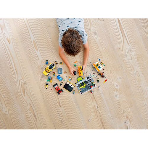 LEGO City Tuning Workshop 60258