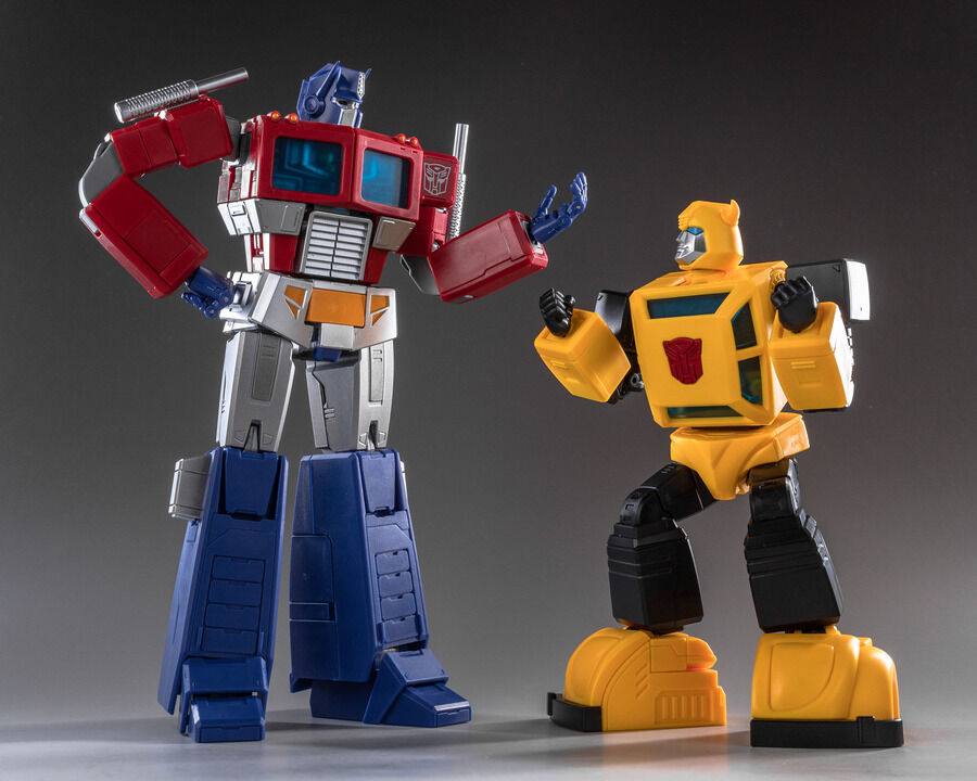 Yolopark x Transformers AMK Generation One Bumble Bee + Optimus