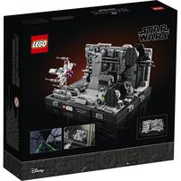 LEGO Star Wars Death Star Trench Run Diorama 75329
