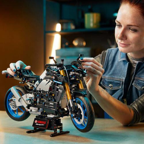 LEGO Technic Yamaha MT-10 SP 42159 | Toys”R”Us – Singapore