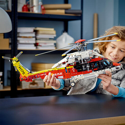LEGO Technic Airbus H175 Rescue Helicopter 42145