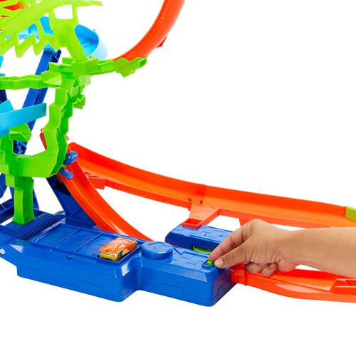 Hot Wheels Stunt Tracks Mid Air Crash